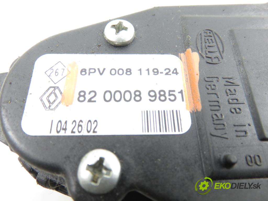 RENAULT CLIO II (BB_, CB_) HB 2003 72,00 1.4 16V (B/CB0P) - K4J 710 1390,00 Potenciometer plynu 8200089851 ; 6PV00811924 (Potenciometer plynového pedálu)
