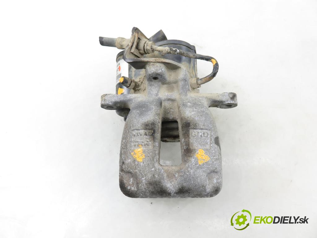 VW PASSAT B6 Variant (3C5) KOMBI 2006 103,00 2.0 TDI PD 8V 140 - BMP 1968,00 Brzdič strmeň pravé zadné 772897