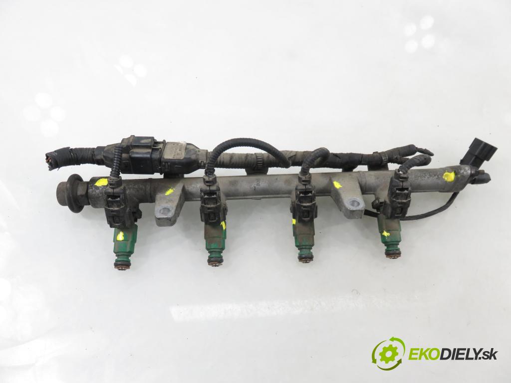 KIA RIO II (JB) HB 2006 71,00 1.4 16V - G4EE 1399,00 Lišta vstrekovacia 9260930004 ; 3531037150 (Vstrekovacia lišta)