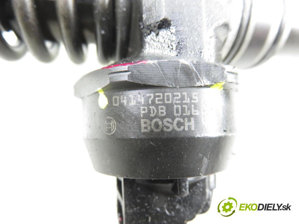 VW TRANSPORTER V Skrzynia (7HA, 7HH, 7EA, 7EH) FURGON 2004 77,00 1.9 TDI PD 105 - AXB 1896,00 Vstrekovač 038130073AG ; 0414720215 (Vstrekovač paliva)