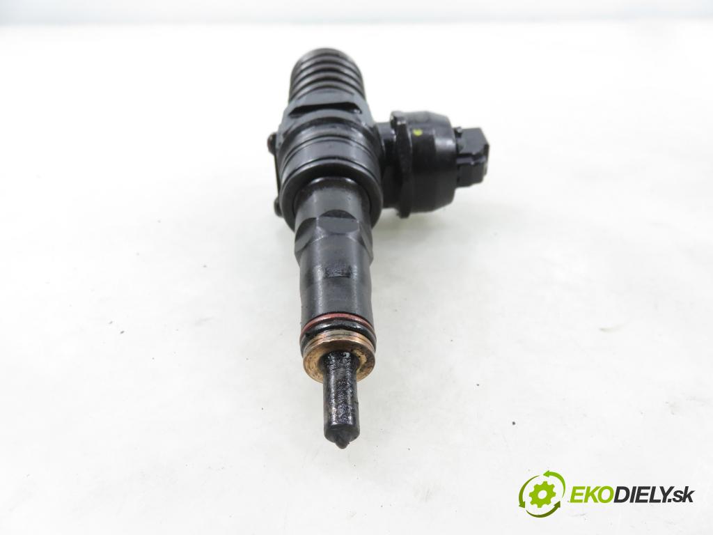 VW TRANSPORTER V Skrzynia (7HA, 7HH, 7EA, 7EH) FURGON 2004 77,00 1.9 TDI PD 105 - AXB 1896,00 Vstrekovač 038130073AG ; 0414720215 (Vstrekovač paliva)