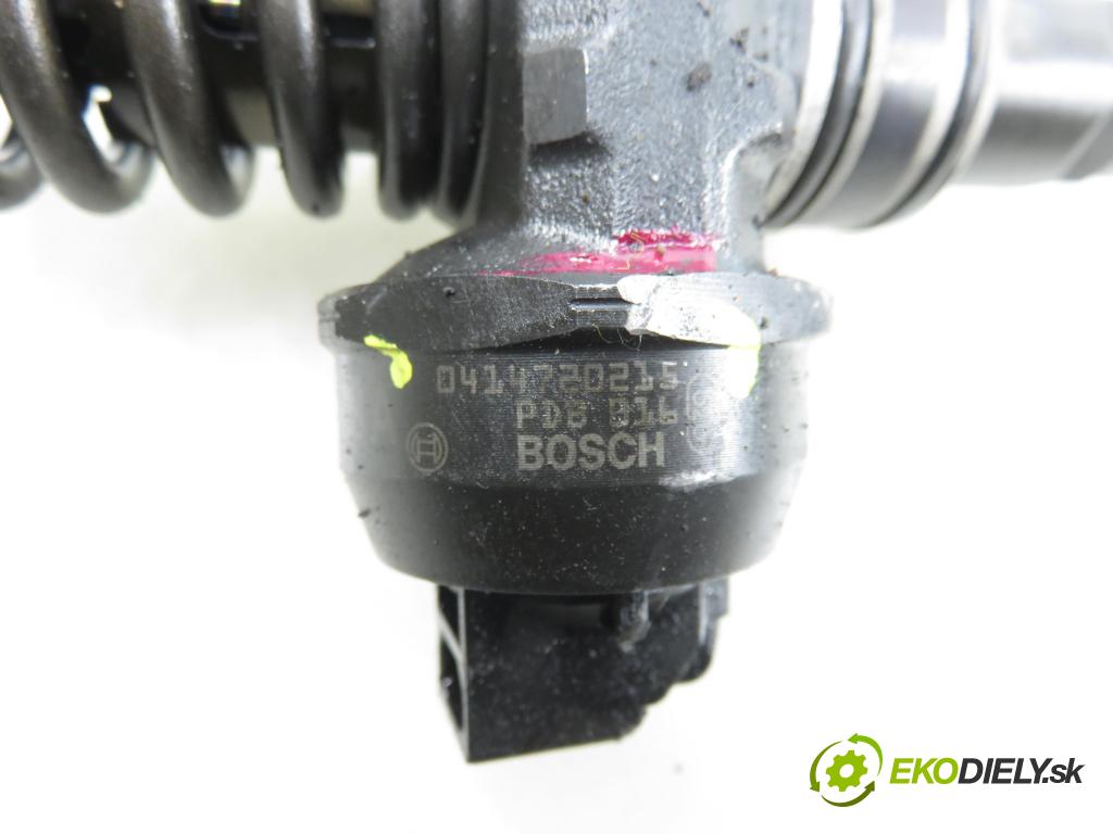 VW TRANSPORTER V Skrzynia (7HA, 7HH, 7EA, 7EH) FURGON 2004 77,00 1.9 TDI PD 105 - AXB 1896,00 Vstrekovač 038130073AG ; 0414720215 (Vstrekovač paliva)