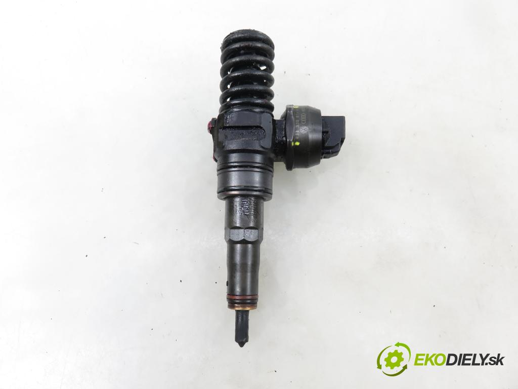 VW PASSAT B6 Variant (3C5) KOMBI 2006 103,00 2.0 TDI PD 8V 140 - BMP 1968,00 Vstrekovač 038130073BQ ; 0414720312 (Vstrekovač paliva)