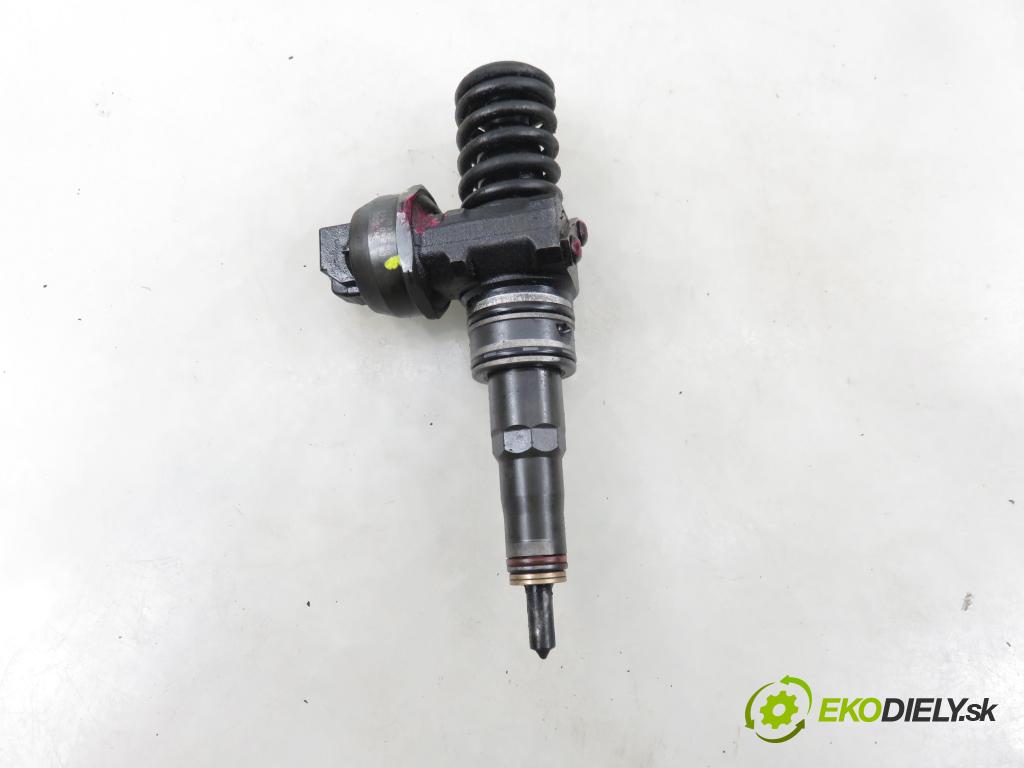 VW PASSAT B6 Variant (3C5) KOMBI 2006 103,00 2.0 TDI PD 8V 140 - BMP 1968,00 Vstrekovač 038130073BQ ; 0414720312 (Vstrekovač paliva)