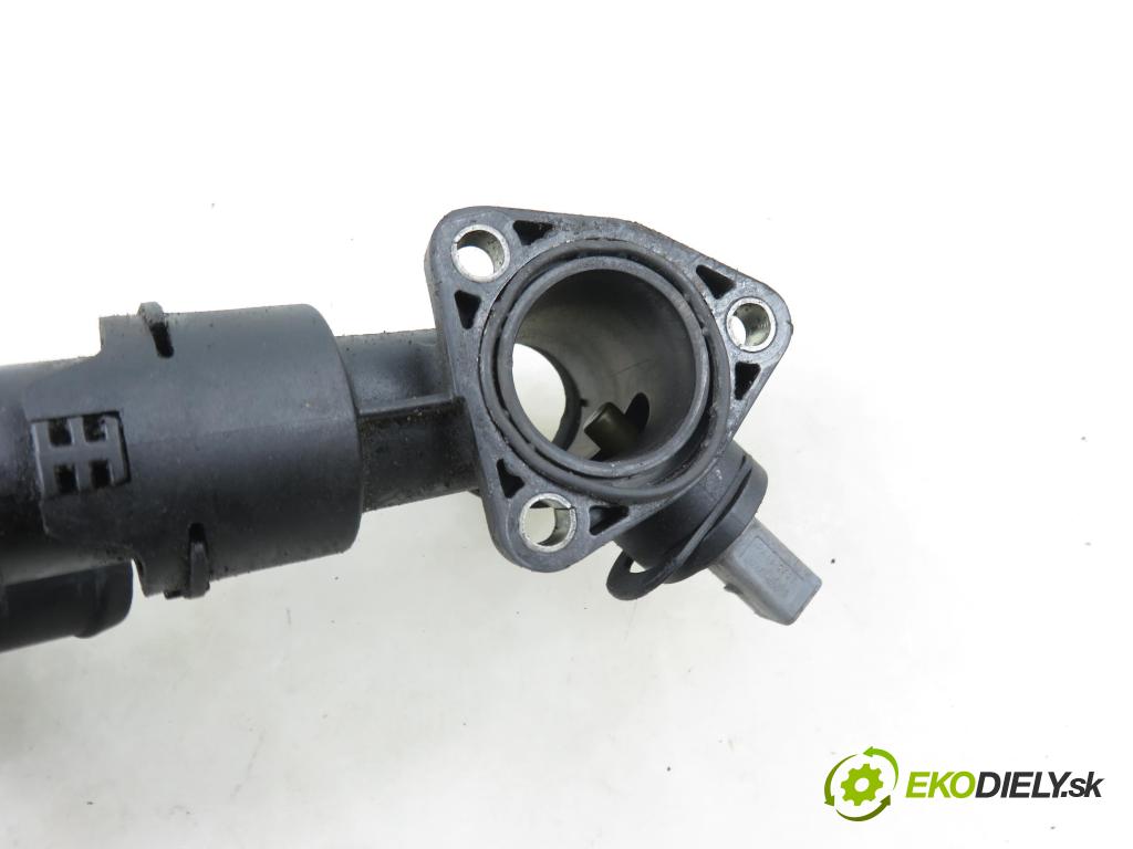 VW PASSAT B6 Variant (3C5) KOMBI 2006 184,00 3.2 FSI 4motion - AXZ 3168,00 Rúra vody 03H121131