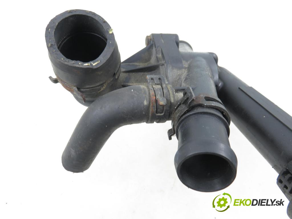 VW PASSAT B6 Variant (3C5) KOMBI 2006 184,00 3.2 FSI 4motion - AXZ 3168,00 Rúra vody 03H121131