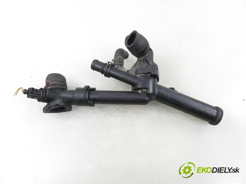 VW PASSAT B6 Variant (3C5) KOMBI 2006 184,00 3.2 FSI 4motion - AXZ 3168,00 Rúra vody 03H121131