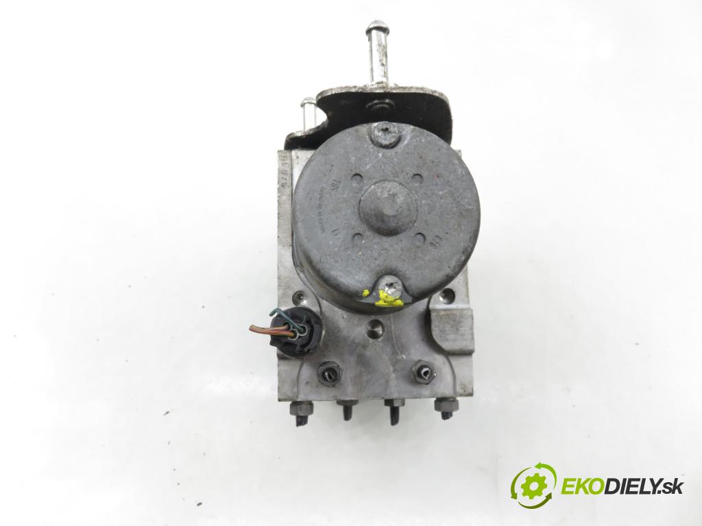 VW PHAETON (3D1, 3D2, 3D3, 3D4, 3D6, 3D7, 3D8, 3D9) SEDAN 2006 165,00 3.0 TDI 2967,00 Pumpa ABS 0265950105 ; 0265225236 ; 3D0614517AK (Pumpa ABS)