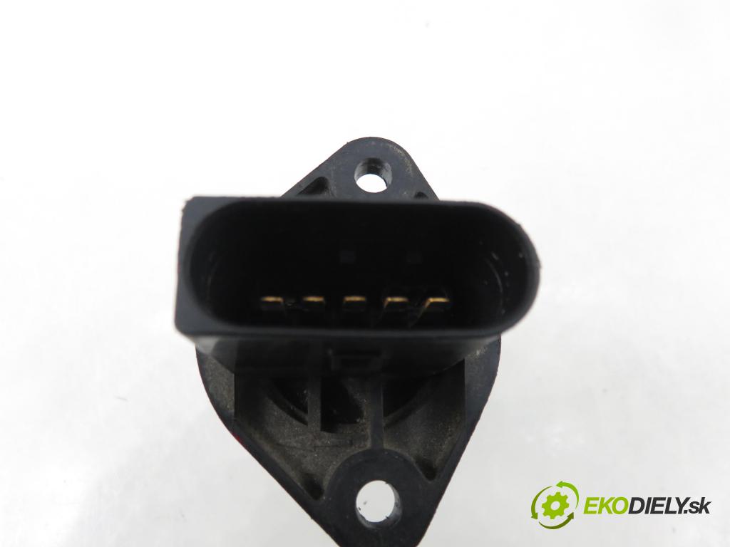 VW PASSAT B6 Variant (3C5) KOMBI 2006 103,00 2.0 TDI PD 8V 140 - BMP 1968,00 váha vzduchu vzduchu 722684180