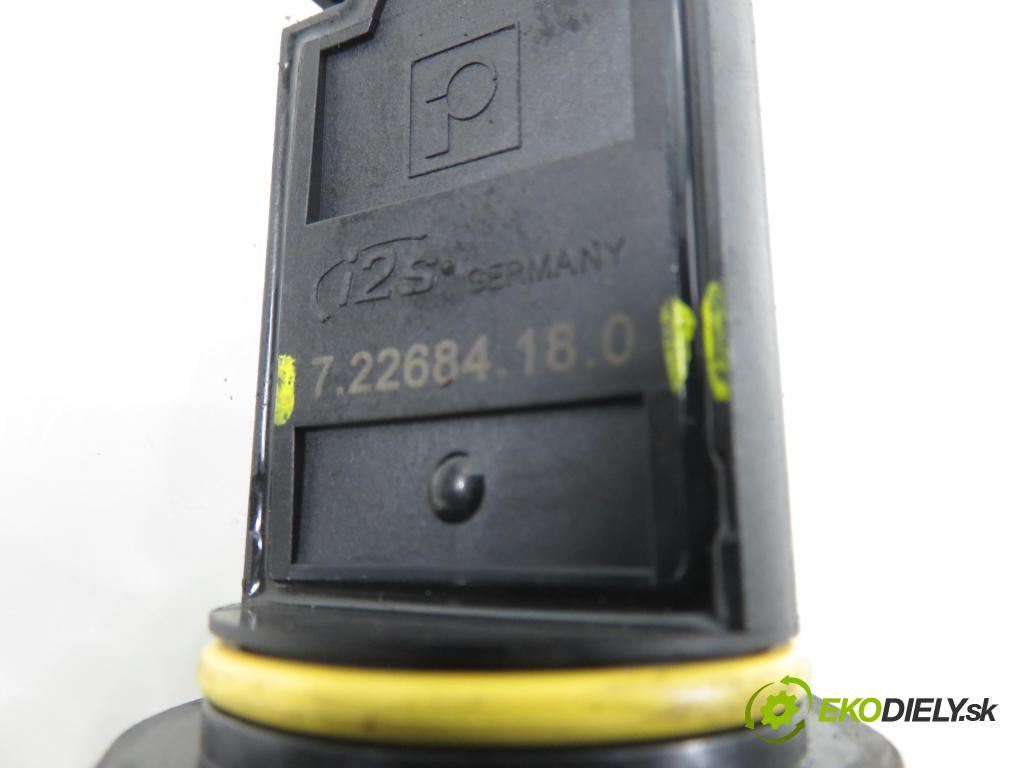 VW PASSAT B6 Variant (3C5) KOMBI 2006 103,00 2.0 TDI PD 8V 140 - BMP 1968,00 váha vzduchu vzduchu 722684180