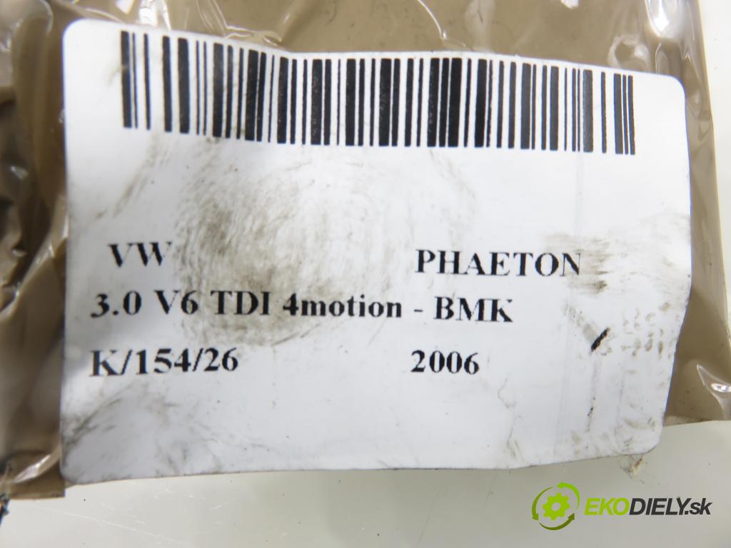 VW PHAETON (3D1, 3D2, 3D3, 3D4, 3D6, 3D7, 3D8, 3D9) SEDAN 2006 165,00 3.0 TDI 2967,00 motorek paliva Webasto 3D0261163A
