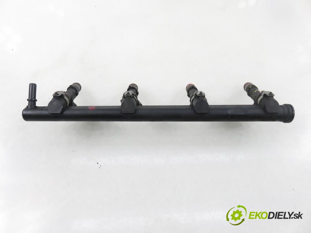 DACIA SANDERO HB 2011 64,00 1.6 - K7M 710 1598,00 Lišta vstrekovacia 0280158034 ; 8200227124 ; 8200494284A (Vstrekovacia lišta)