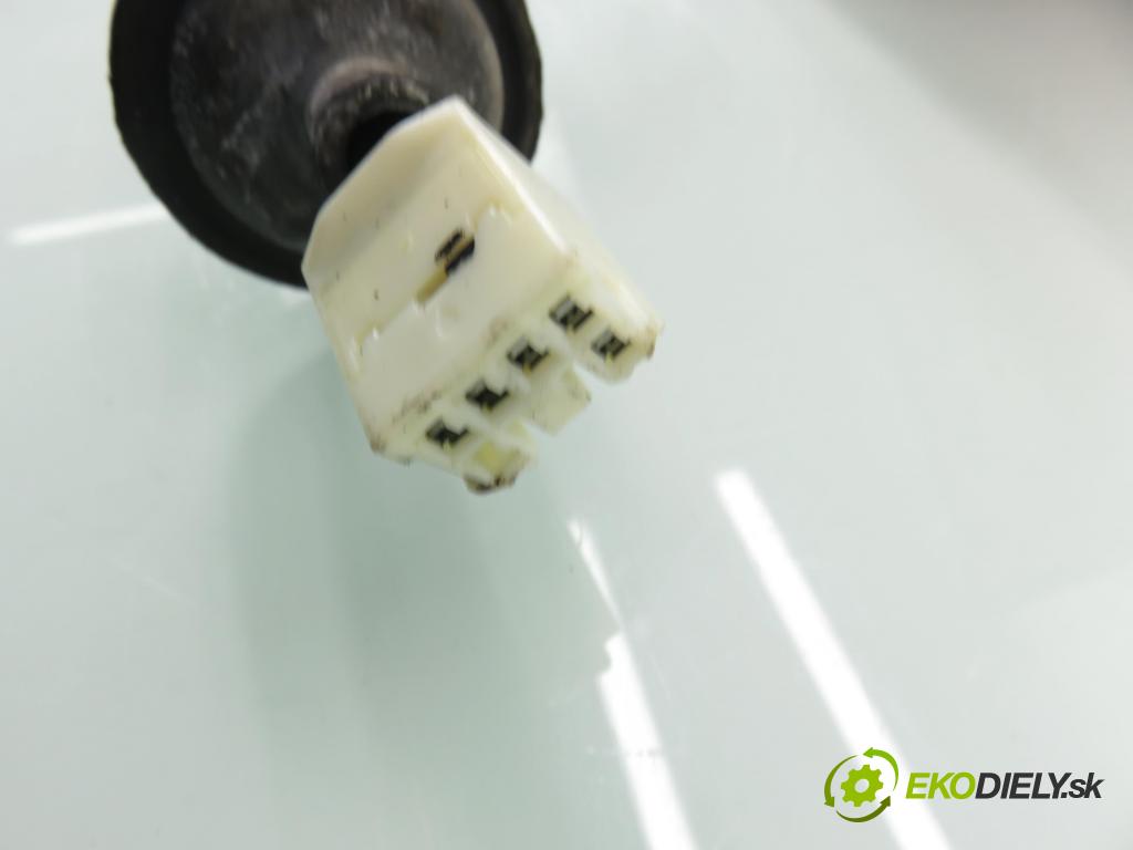 MAZDA DEMIO (DW) HB 1998 46,00 1.3 i 16V (DW3W) - B3 ME 1324,00 Svetlo ľavé zadné