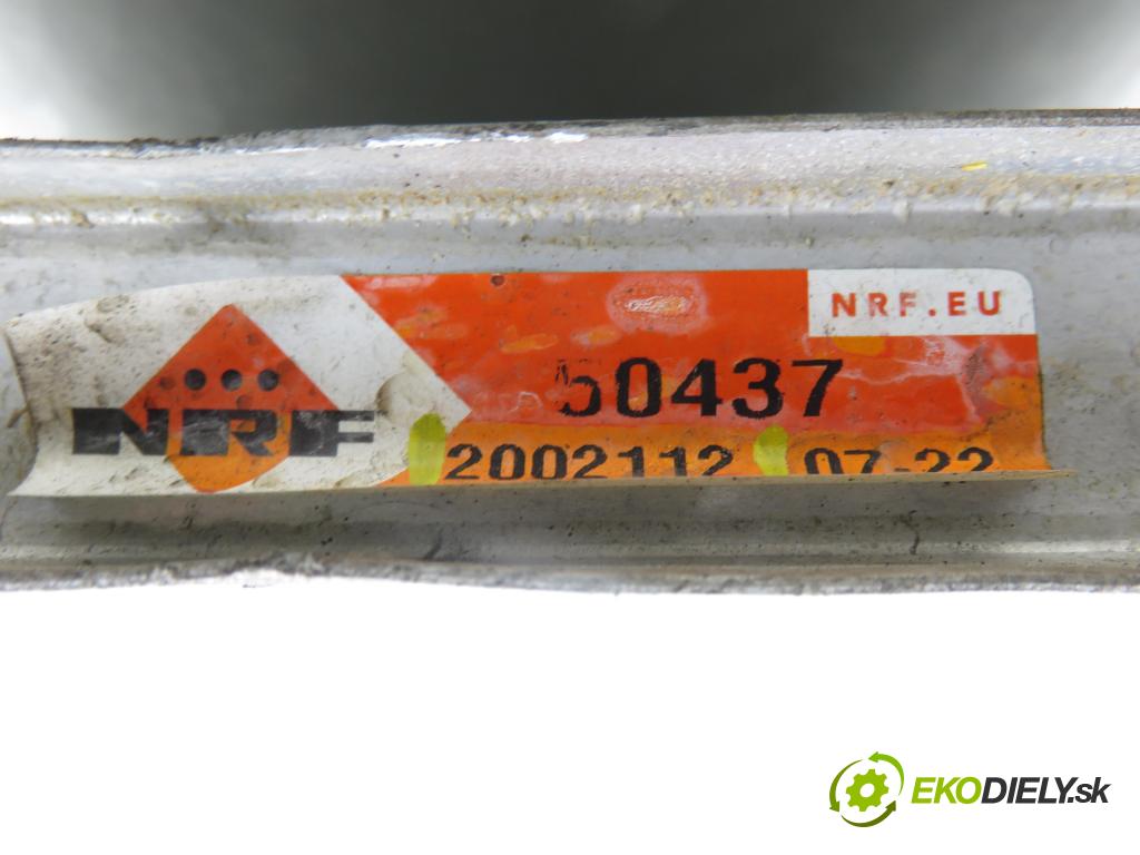 PEUGEOT 407 SW (6E_) KOMBI 2004 100,00 2.0 HDi 135 - RHR 1997,00 chladič vody 2002112