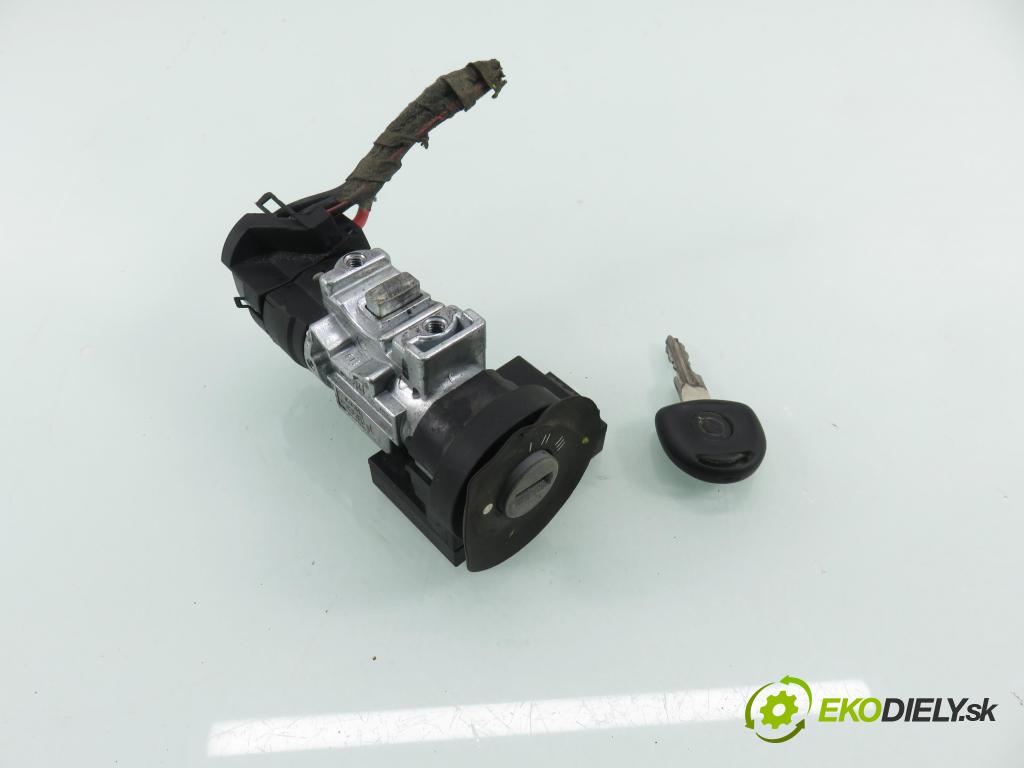 OPEL ASTRA F CLASSIC sedan (T92) SEDAN 2000 44,00 1.4 i - X 14 NZ 1389,00 spinačka 26034041 ; 24418928 (Spínacia skrinka)