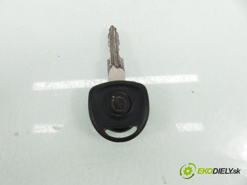 OPEL ASTRA F CLASSIC sedan (T92) SEDAN 2000 44,00 1.4 i - X 14 NZ 1389,00 spinačka 26034041 ; 24418928 (Spínacia skrinka)