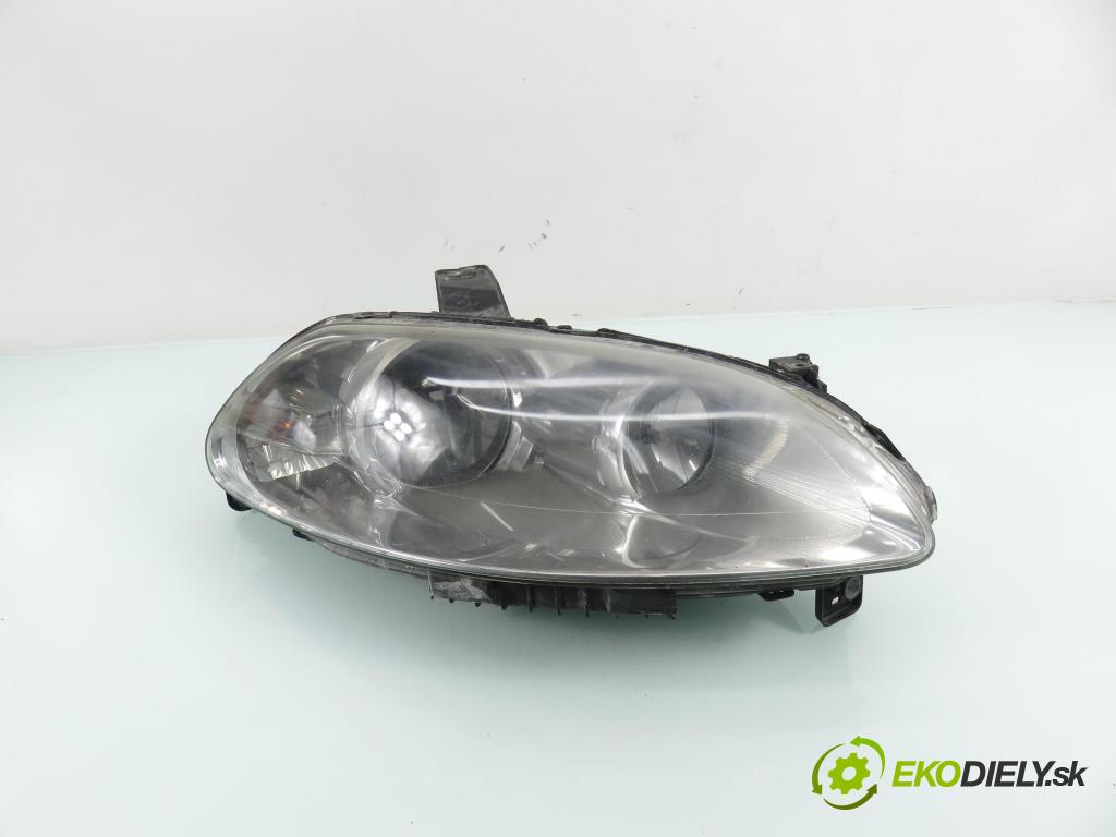 FIAT CROMA (194_) KOMBI 2006 110,00 1.9 D Multijet 150 - 939 A2.000 1910,00 světlo PP 51733560