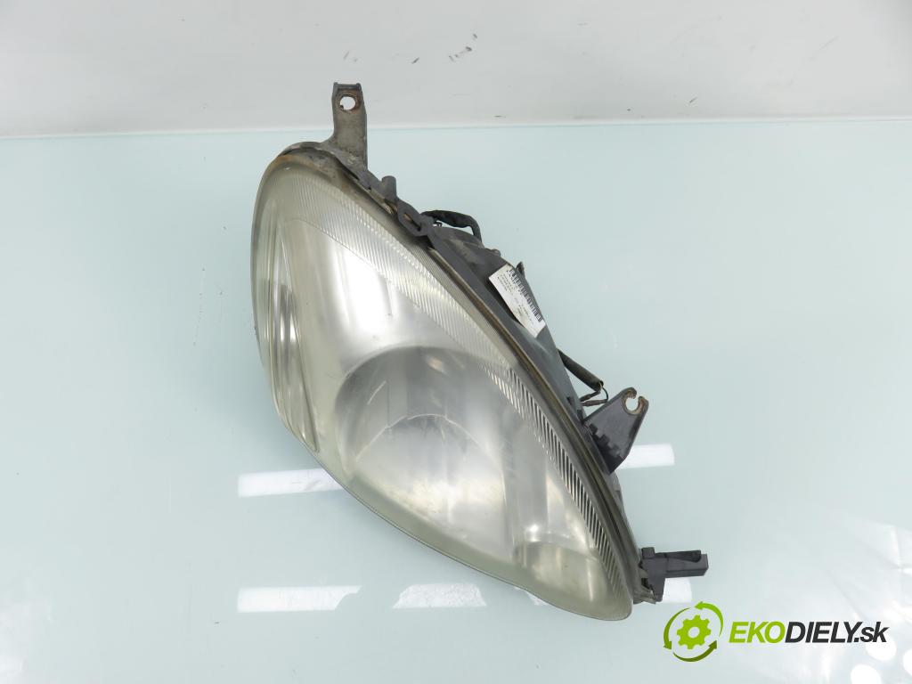 TOYOTA YARIS (_P1_) HB 2004 50,00 1.0 VVT- i 68 - 1SZ-FE 998,00 Svetlo PP