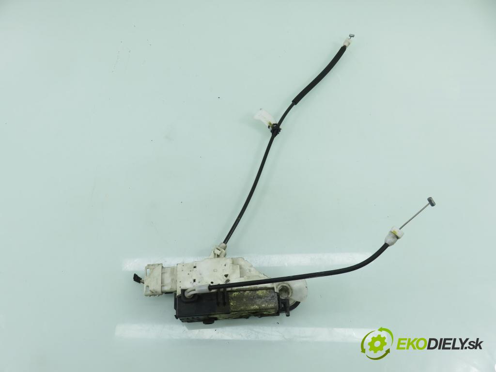 PEUGEOT 407 SW (6E_) KOMBI 2004 100,00 2.0 HDi 135 - RHR 1997,00 zámok 