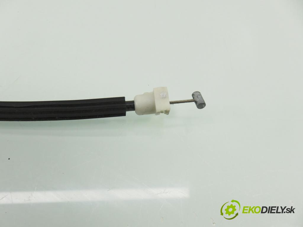 PEUGEOT 407 SW (6E_) KOMBI 2004 100,00 2.0 HDi 135 - RHR 1997,00 zámok