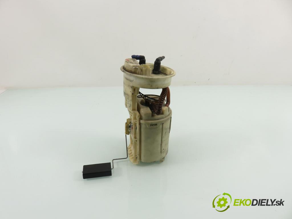 AUDI A3 (8L1) HB 2001 92,00 1.8 - AGN 1781,00 Pumpa paliva 1J0919051H