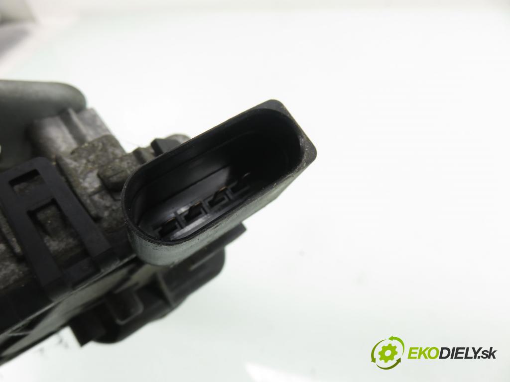 VW POLO (9N_) HB 2008 51,00 1.4 TDI - BNM 1422,00 MECHANISMUS/ motorek stěračů 6Q1955601B ; 3398009600 ; 6Q1955119A