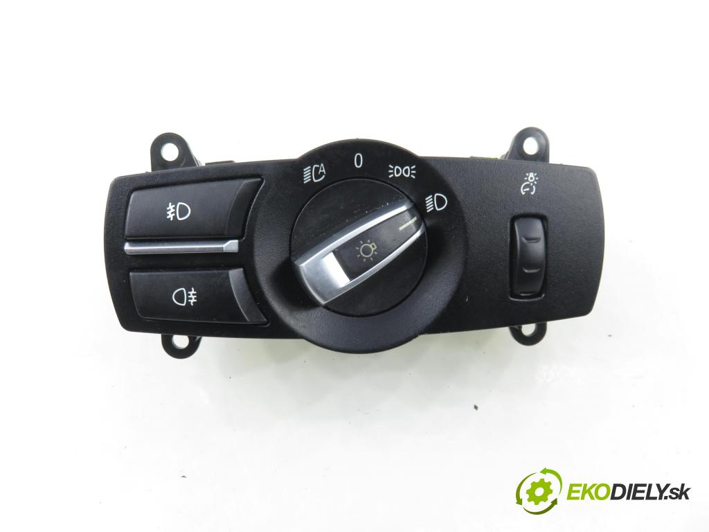 BMW 5 Touring (F11) KOMBI 2012 135,00 520 d 184 - N47 D20 C 1995,00 přepínač světla 9192744