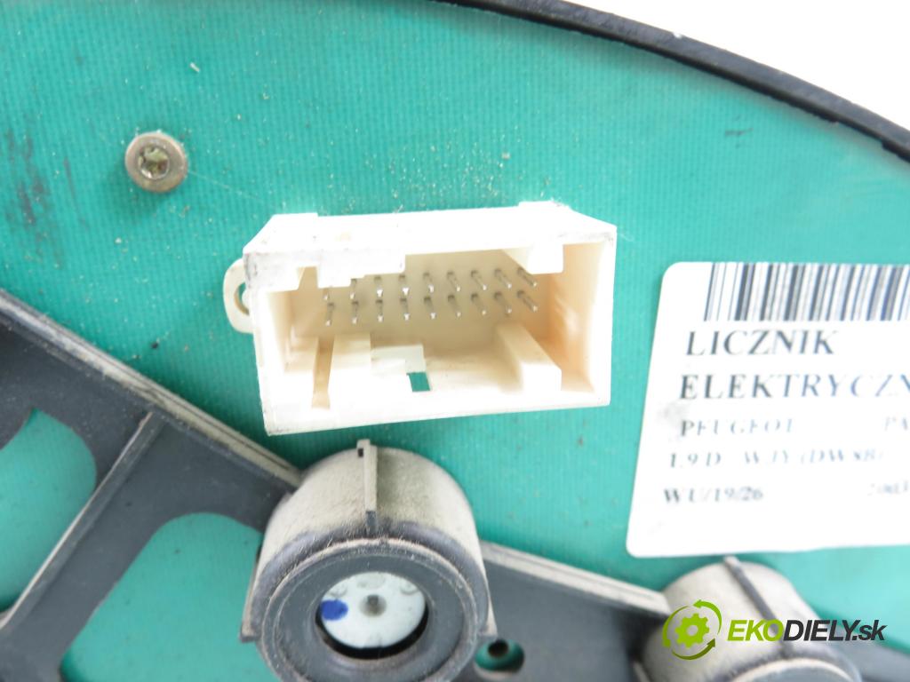 PEUGEOT PARTNER Combispace (5F) KOMBIVAN 2003 51,00 1.9 D - WJY (DW8B) 1868,00 Prístrojovka elektrický 9652246380