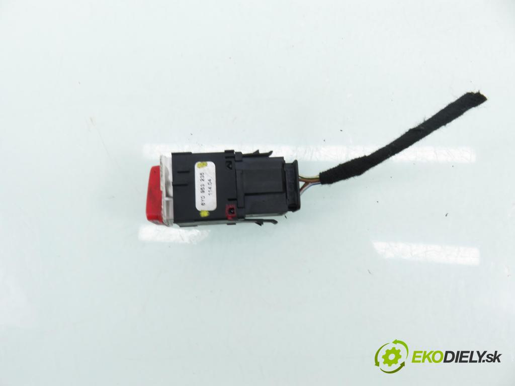 VW TRANSPORTER V Skrzynia (7HA, 7HH, 7EA, 7EH) FURGON 2004 77,00 1.9 TDI PD 105 - AXB 1896,00 prepínač výstražných (núdzových) 6Y0953235