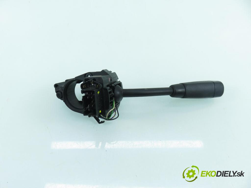 MERCEDES-BENZ KLASA A (W168) HB 2001 55,00 A 160 CDI 75 - OM 668.940 1689,00 / páčka ľavá strana 1685450110