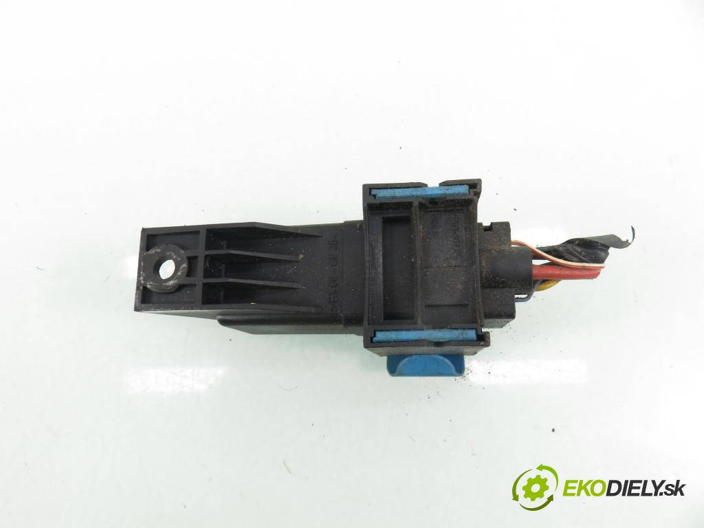 CITROEN JUMPER Skrzynia FURGON 2011 74,00 2.2 HDi 100 - 4HV (P22DTE) 2198,00 RELÉ: JÚN: 0281003039