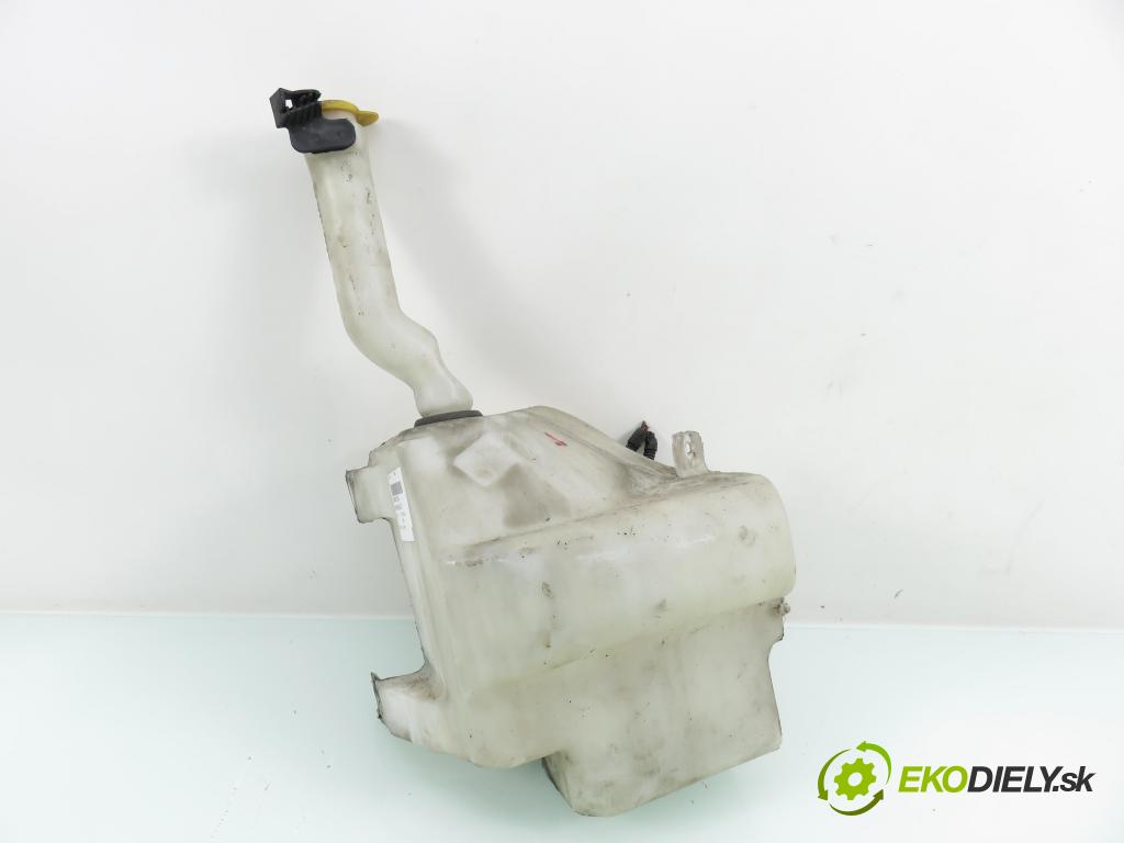 OPEL VECTRA C (Z02) SEDAN 2002 92,00 2.2 DTI 16V 125 - Y 22 DTR 2172,00 nádržka ostřikovačů 551020308 (Klika dveří ostatní)