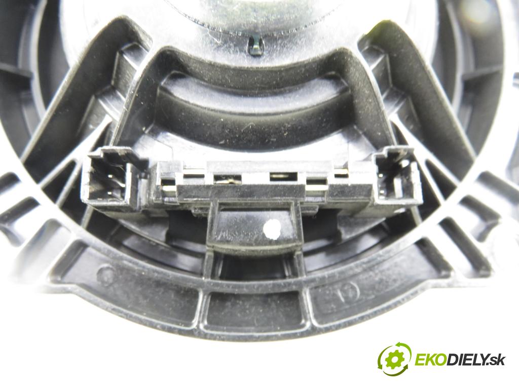 BMW 5 Touring (F11) KOMBI 2012 135,00 520 d 184 - N47 D20 C 1995,00 reproduktor dveře 9175697