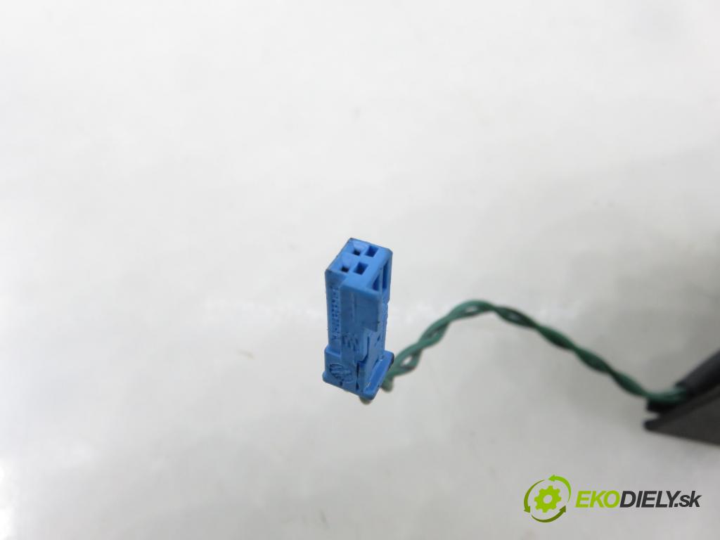 BMW 5 Touring (F11) KOMBI 2012 135,00 520 d 184 - N47 D20 C 1995,00 reproduktor dveře 9175695