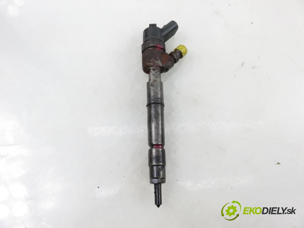 MERCEDES-BENZ KLASA A (W168) HB 2002 70,00 A 170 CDI 95 - OM 668.942 1689,00 vstrekovač 0445110116 ; 6680700987 (Vstrekovač paliva)