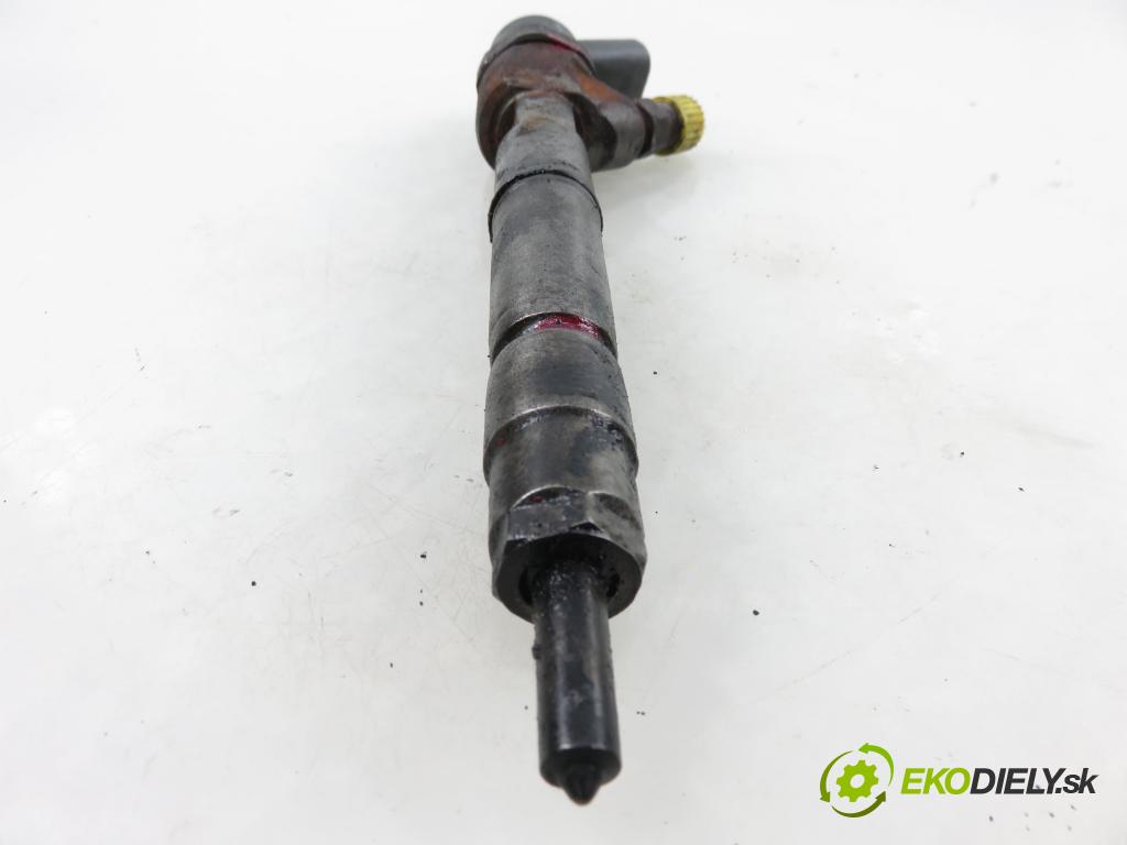 MERCEDES-BENZ KLASA A (W168) HB 2002 70,00 A 170 CDI 95 - OM 668.942 1689,00 vstrekovač 0445110116 ; 6680700987 (Vstrekovač paliva)