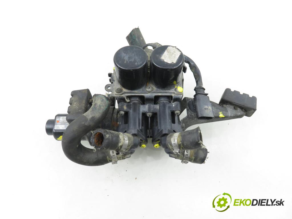 VW PHAETON (3D1, 3D2, 3D3, 3D4, 3D6, 3D7, 3D8, 3D9) SEDAN 2006 165,00 3.0 TDI 2967,00 pumpa vody elektrická 3D1959617C