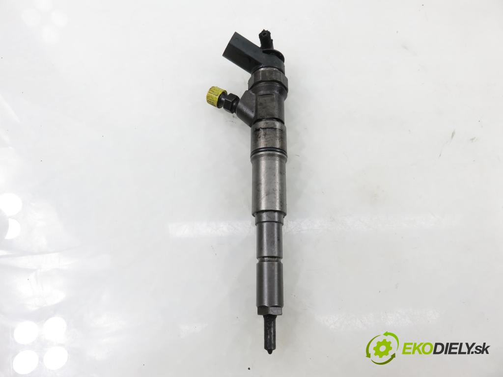 BMW 3 (E46) SEDAN 2003 110,00 320 d 150 - M47 D20 (204D4) 1995,00 vstrekovač 0445110131 ; 7789661 (Vstrekovač paliva)