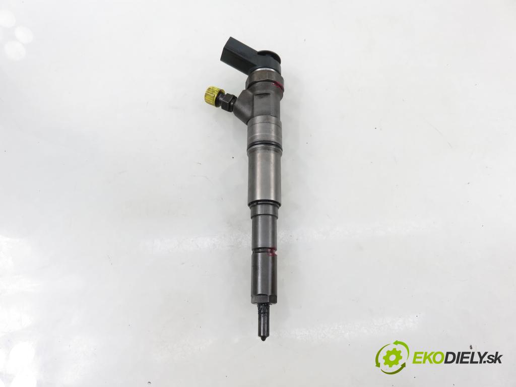 BMW 3 (E46) SEDAN 2003 110,00 320 d 150 - M47 D20 (204D4) 1995,00 vstrekovač 0445110131 ; 7789661 (Vstrekovač paliva)