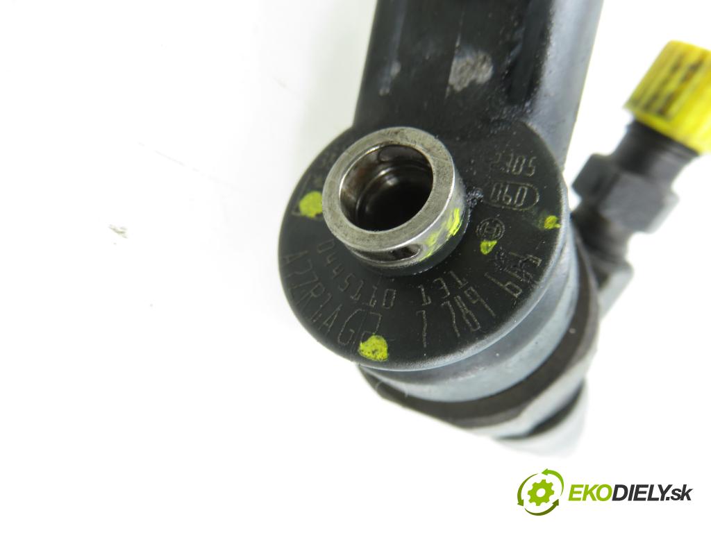 BMW 3 (E46) SEDAN 2003 110,00 320 d 150 - M47 D20 (204D4) 1995,00 vstrekovač 0445110131 ; 7789661 (Vstrekovač paliva)