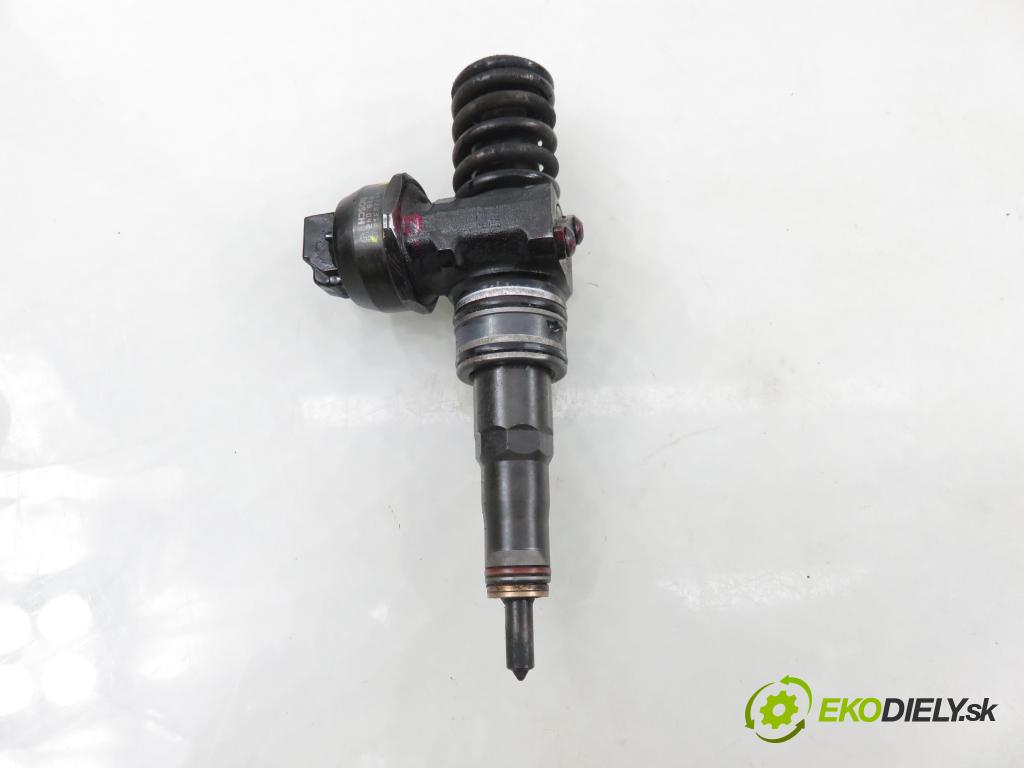 VW PASSAT B6 Variant (3C5) KOMBI 2006 103,00 2.0 TDI PD 8V 140 - BMP 1968,00 Vstrekovač 038130073BQ ; 0414720312 (Vstrekovač paliva)