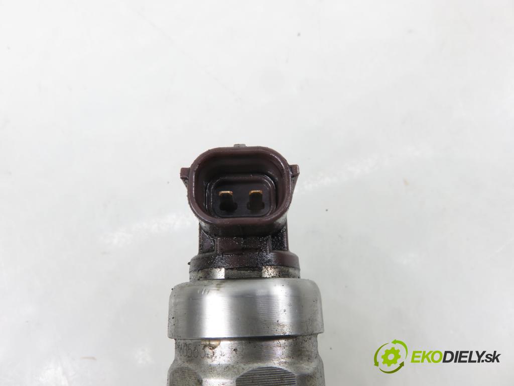 CITROEN JUMPER Skrzynia FURGON 2006 88,00 2.2 HDi 120 - 4HU (P22DTE) 2198,00 vstrekovač DCRI105800 (Vstrekovač paliva)