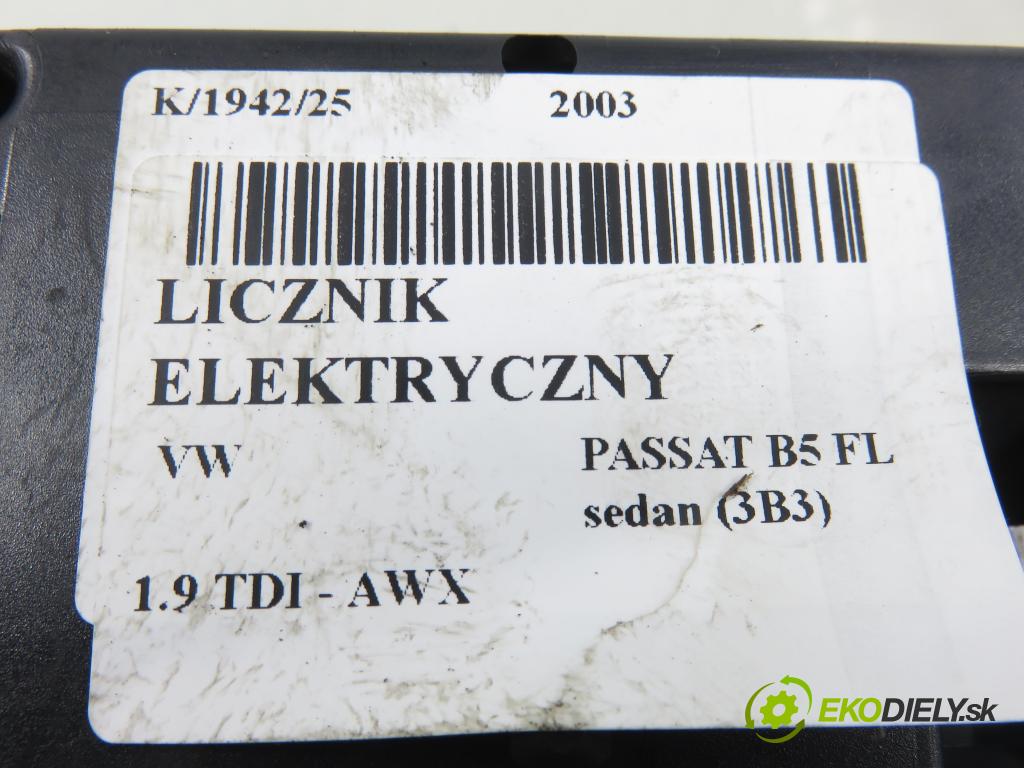 VW PASSAT B5.5 (3B3) SEDAN 2003 96,00 1.9 TDI - AWX 1896,00 prístrojovka elektrický 3B0920847E