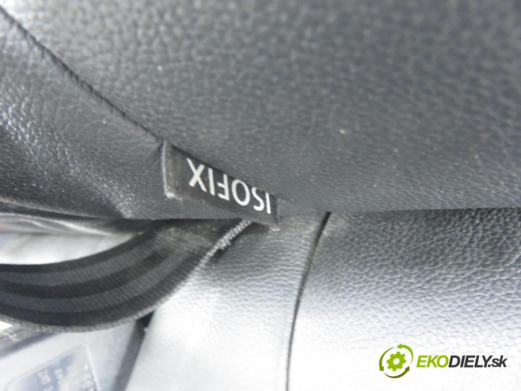 VW TIGUAN (5N_) SUV 2014 130,00 2.0 TDI 4motion - CFGC 1968,00 Sedadlá, sedačky