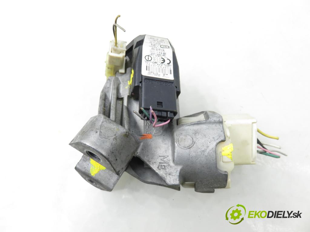 TOYOTA YARIS (_P9_) HB 2006 51,00 1.0 VVT-i (KSP90_) - 1KR-FE 998,00 spínačka / VLOŽKY 450202216