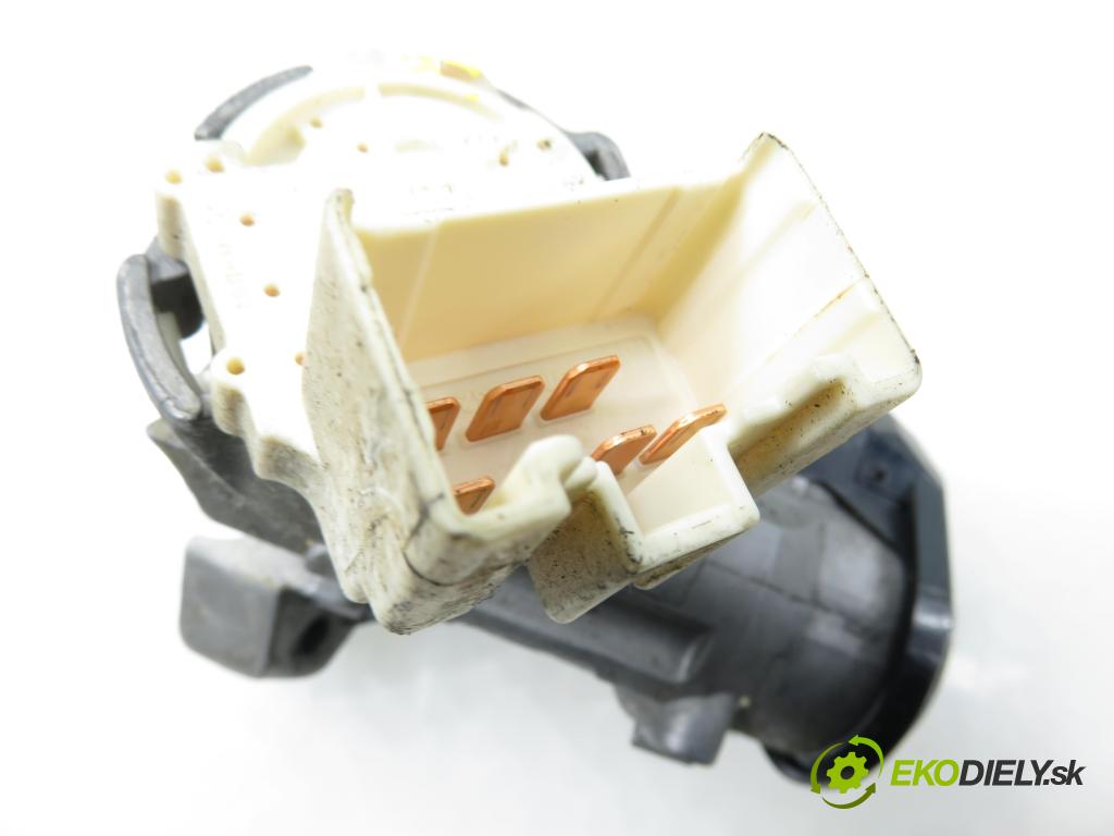 TOYOTA YARIS (_P9_) HB 2006 51,00 1.0 VVT-i (KSP90_) - 1KR-FE 998,00 spínačka / VLOŽKY 450202216