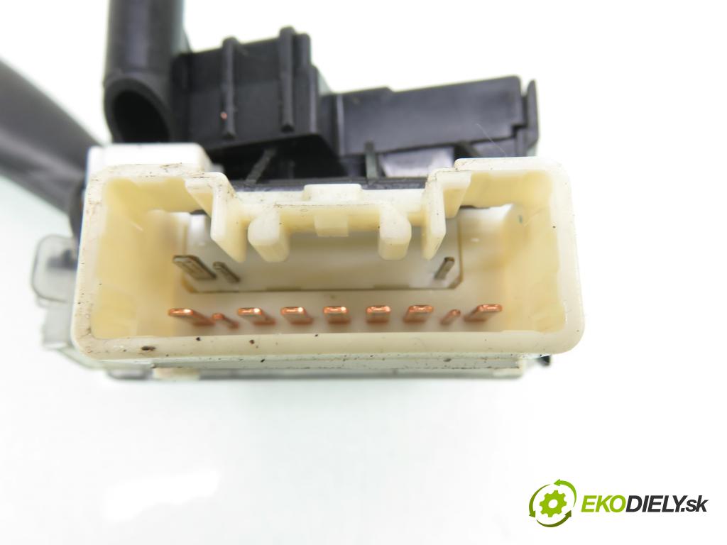 FIAT SEDICI (189_) CROSSOVER 2008 79,00 1.6 4x4 107 1586,00 / páčka ľavá strana 173744