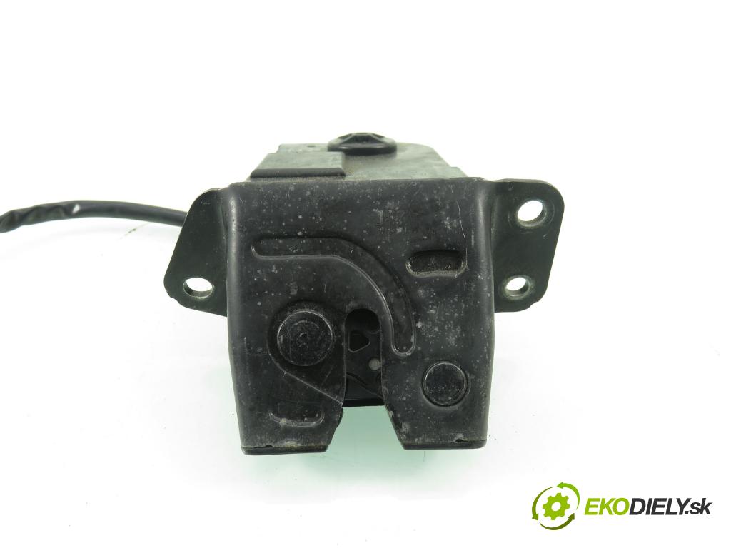 KIA RIO III (UB) HB 2012 55,00 1.1 CRDi - D3FA 1120,00 zámok dverí kufor EL.