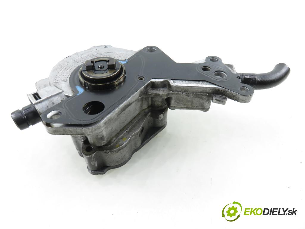 VW PASSAT B6 Variant (3C5) KOMBI 2006 103,00 2.0 TDI PD 8V 140 - BMP 1968,00 Pumpa vákuová 038145209N ; 724807170