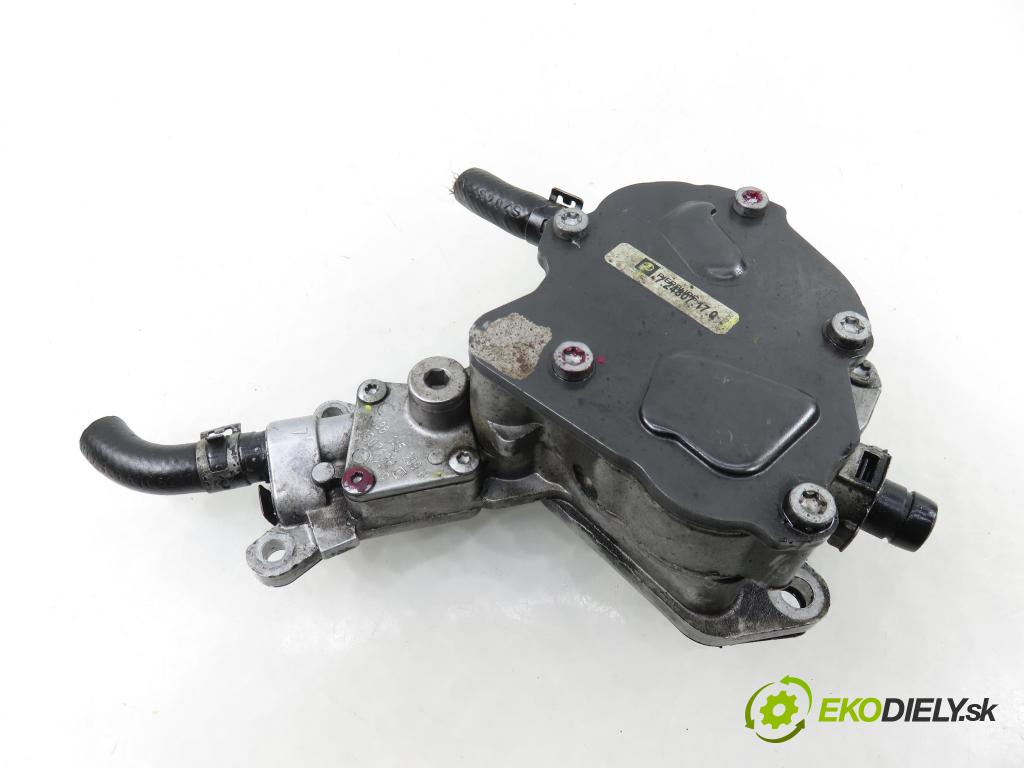 VW PASSAT B6 Variant (3C5) KOMBI 2006 103,00 2.0 TDI PD 8V 140 - BMP 1968,00 Pumpa vákuová 038145209N ; 724807170